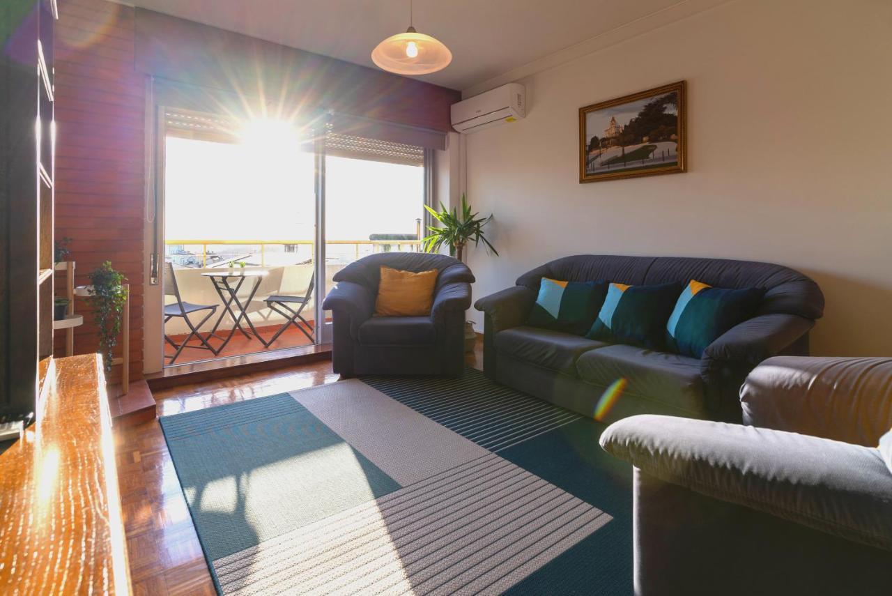 Cozy 3 Room Apartment In Penafiel Centre Luaran gambar